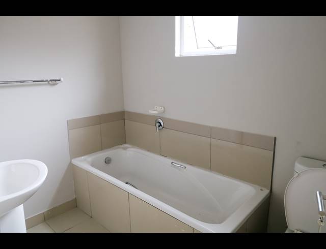 3 BEDROOM TOWNHOUSE FOR SALE IN CAMBRIDGE